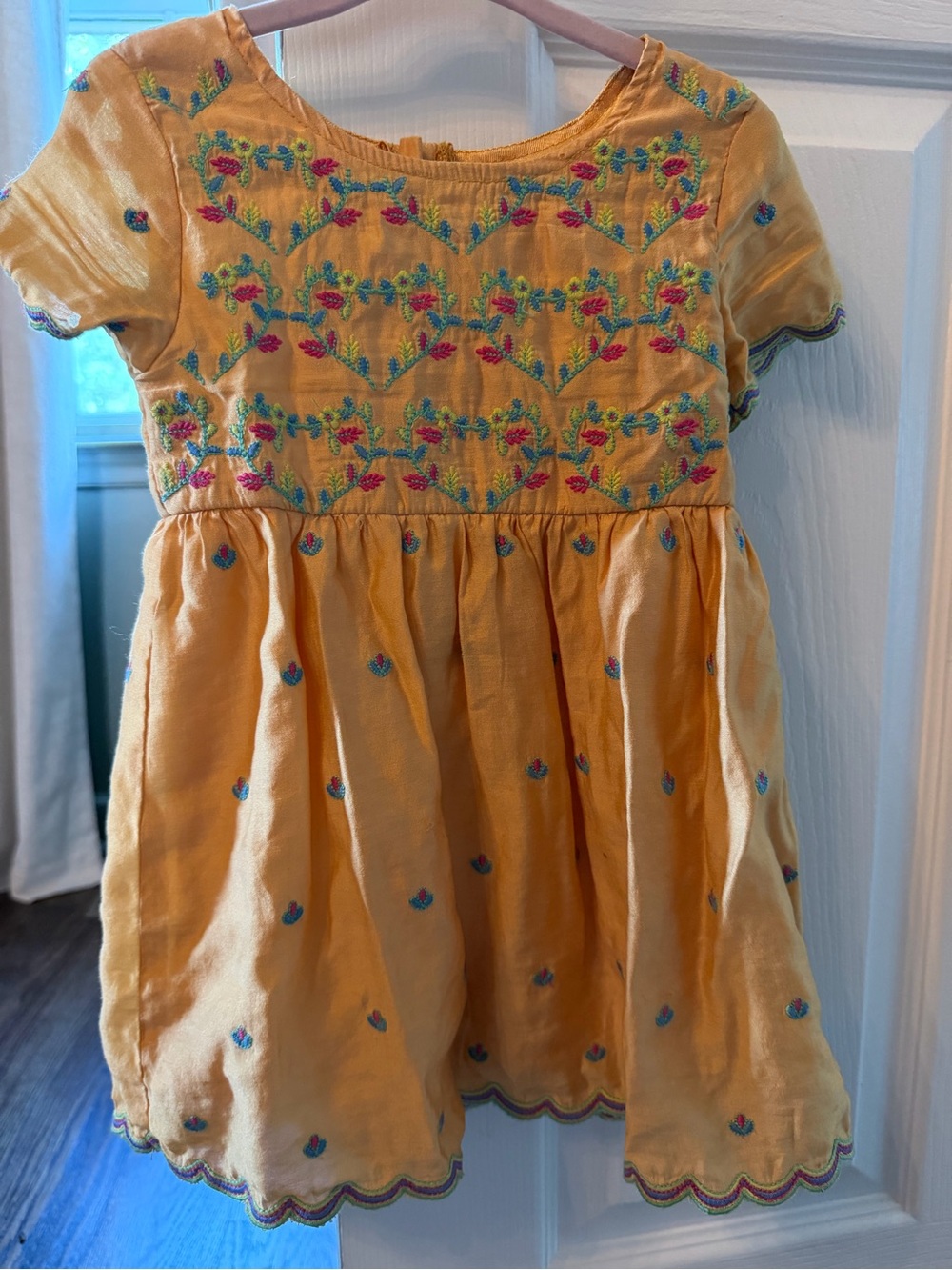 Peek Girls' Yellow Embroidered Short-Sleeve Dress
